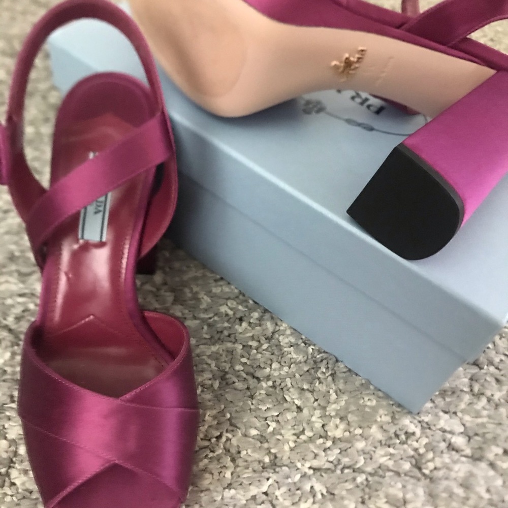 Prada Silk Satin Sandals Fushsia Raspberry size 39